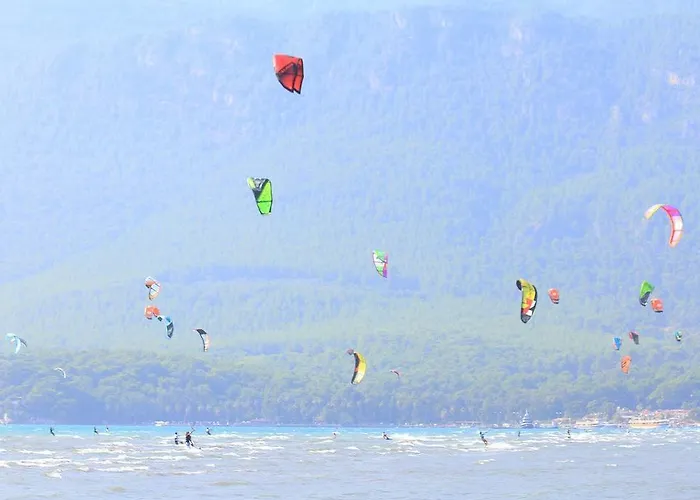 酒店 Akyaka Yali Capkini *